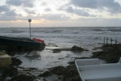 06-12-2013, Bodil går i land ved Næsby Strand