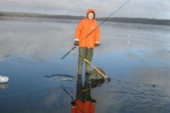 19-02-2012, Bjørn Larsen i en dobbeltudgave Tystrup sø